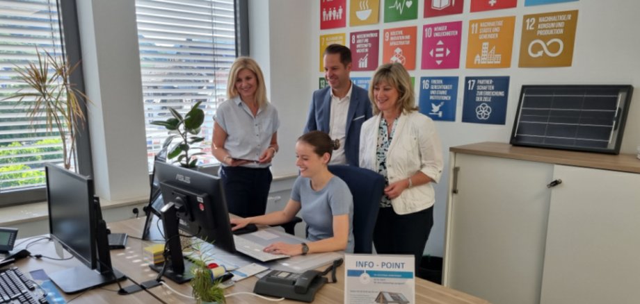 v.l.n.r.: Nicole Jobelius-Schausten, Dirk Barbye, Stella-Marie Benz, Anke Beilstein